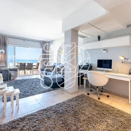 Beachfront Vacation Carihuela, Apartamento Vistas Al Mar Апартаменты