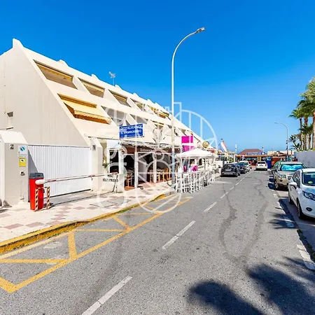 Beachfront Vacation Carihuela, Apartamento Vistas Al Mar 아파트 *